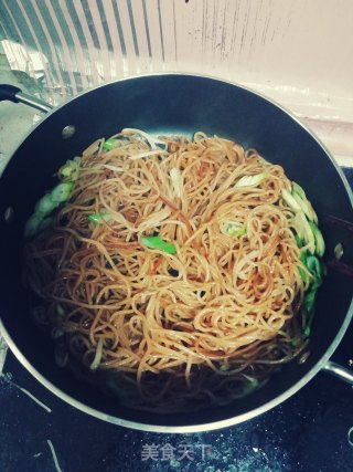 炒粉的做法步骤：1