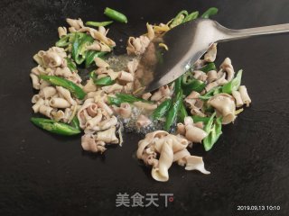 炒鸭肠的做法步骤：6