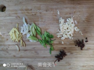 干煸茧蛹的做法步骤：3