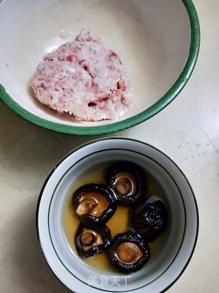 蛋饺的做法步骤：2