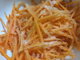 老坛酸菜牛肉面的做法步骤：2