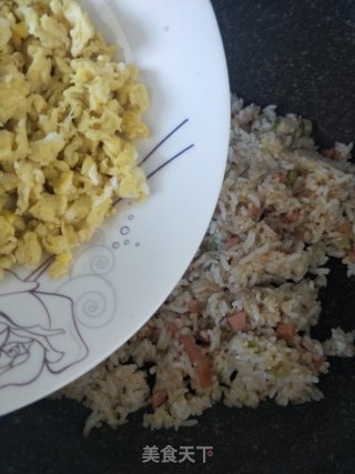 火腿鸡蛋炒饭的做法步骤：5