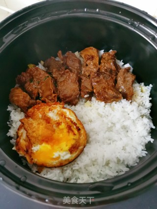 牛腩煲仔饭的做法步骤：9