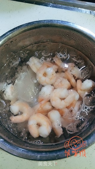 鲜果沙律虾球的做法步骤：4