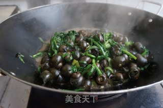 紫苏炒田螺的做法步骤：14