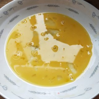 火腿蛋炒饭的做法步骤：1