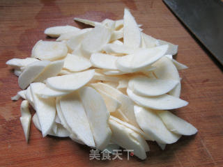 茭白炒油豆腐的做法步骤：4