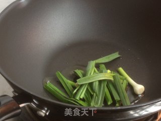荷兰豆炒鱿鱼的做法步骤：6