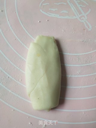 蛋黄酥的做法步骤：16