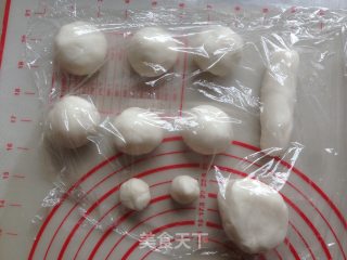 小刺猬豆沙糯米团的做法步骤：5
