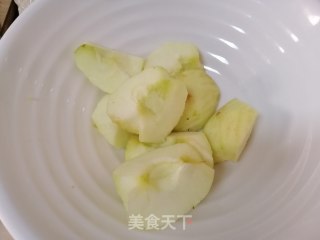 苹果系列六：苹果糯米煎饼的做法步骤：2