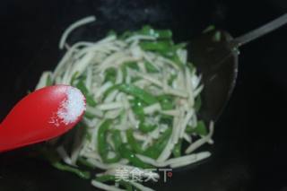 #家常下饭菜#青椒炒杏鲍菇的做法步骤：5