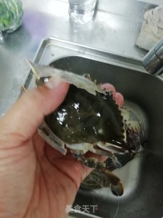 小满日食记之酱脱壳梭子蟹的做法步骤：2