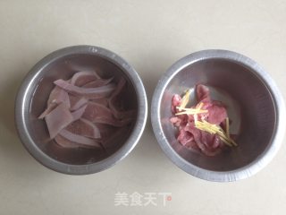 枸杞叶猪肝瘦肉汤的做法步骤：3