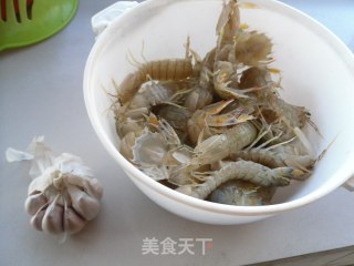 蒜香虾爬子的做法步骤：1