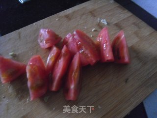西红柿炒绿甘蓝的做法步骤：2