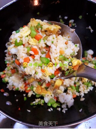 【祥瑞宝宝餐桌】之芦笋胡萝卜蛋炒饭的做法步骤：10