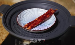 青豆炒腊肠的做法步骤：2