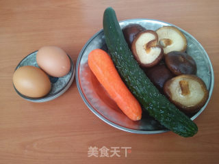 四色小炒的做法步骤：1