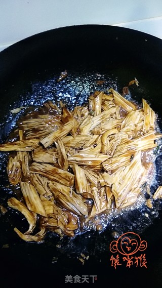 酱爆腐竹的做法步骤：12