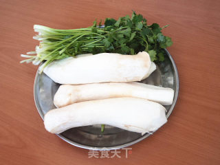 芫爆杏鲍菇的做法步骤：1