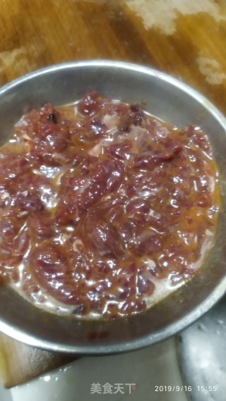 牛肉炒丝瓜的做法步骤：1
