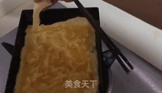 芝士鸡蛋卷，小美的美食的做法步骤：4