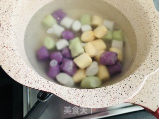 港式奶茶芋圆，Q弹软糯，奶香浓郁的做法步骤：2