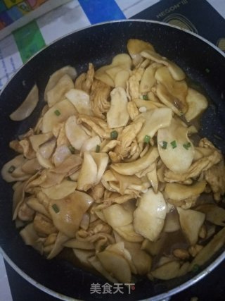 鸡肉炒杏鲍菇的做法步骤：8