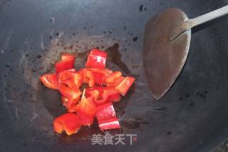 #家常下饭菜#红椒炒西兰花的做法步骤：3