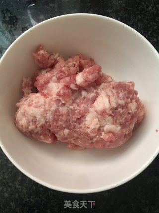 榨菜肉酱的做法步骤：1