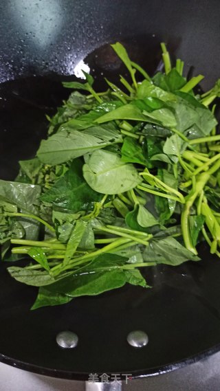 蒜蓉空心菜的做法步骤：3