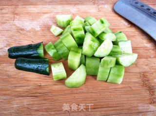 牛肉肠时蔬沙拉的做法步骤：4