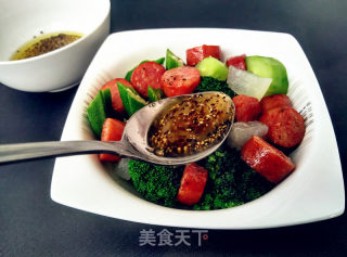 牛肉肠时蔬沙拉的做法步骤：13