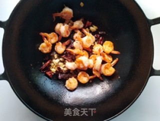 麻辣虾球的做法步骤：6