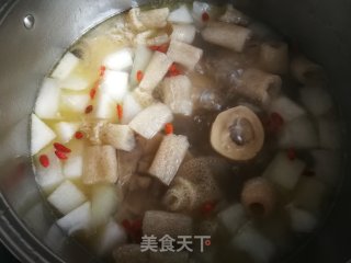 冬瓜竹荪炖牛棒骨的做法步骤：10