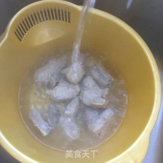 “米饭”排骨芋头焖饭的做法步骤：4