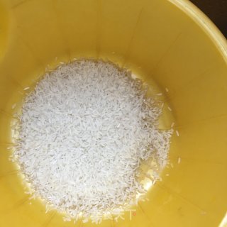 “米饭”排骨芋头焖饭的做法步骤：10