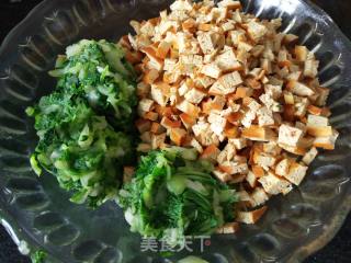 香菇油菜豆干肉包的做法步骤：2