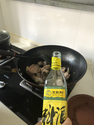 山药水鸭汤的做法步骤：4