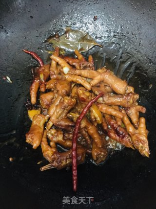 红烧鸡脚的做法步骤：8