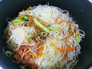 三丝炒米粉的做法步骤：6