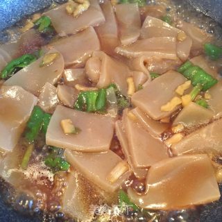青椒榨菜烧魔芋的做法步骤：9