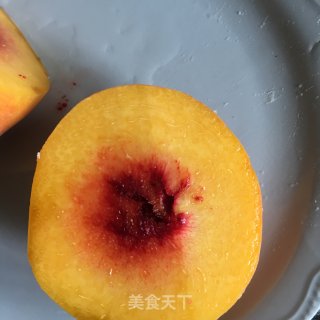 香蕉黄桃风味乳的做法步骤：4