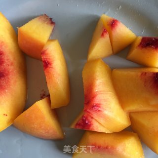 香蕉黄桃风味乳的做法步骤：5