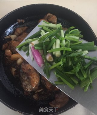 五花肉炖马胶鱼的做法步骤：9