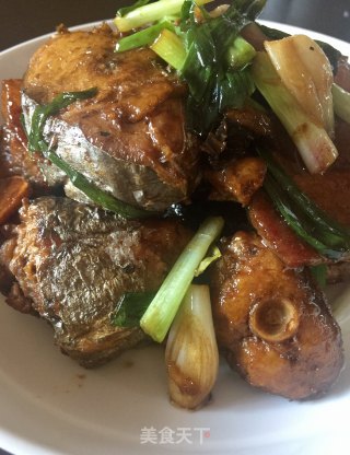 五花肉炖马胶鱼的做法步骤：10