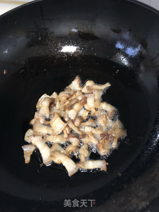 干锅包菜的做法步骤：2