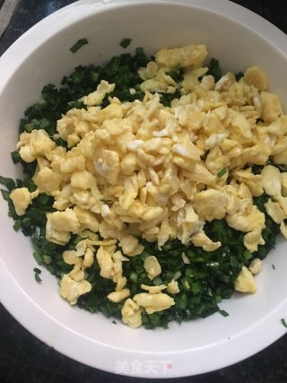 韭菜鸡蛋饼的做法步骤：6