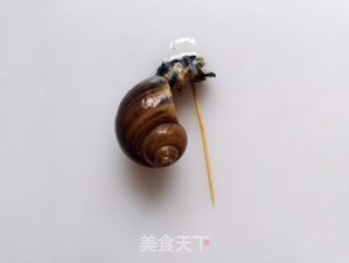 螺肉炒鸡蛋的做法步骤：2
